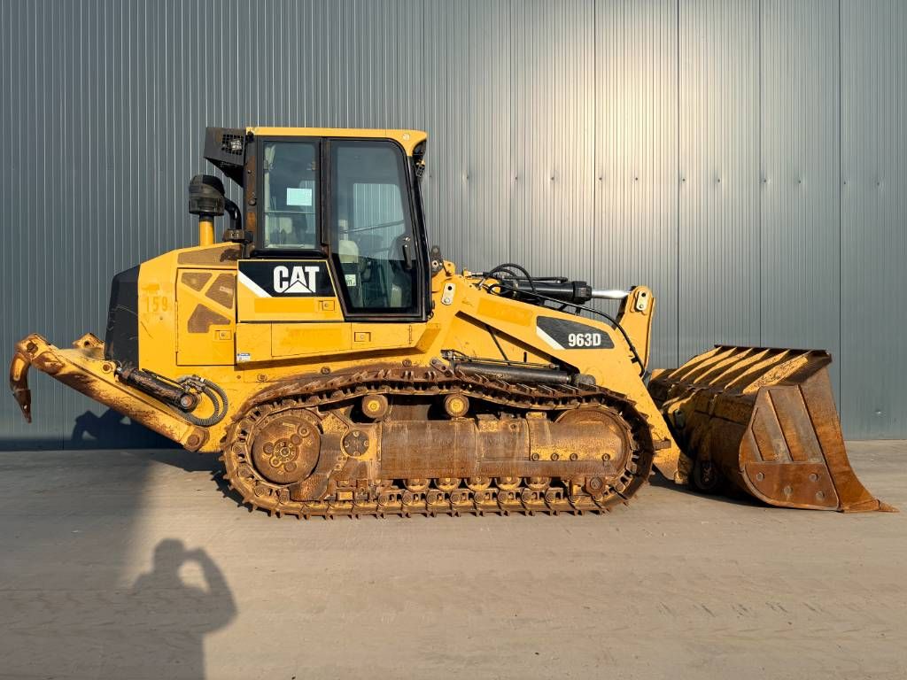 CAT 963D