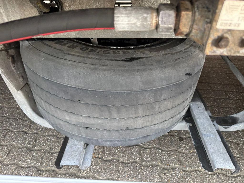 Knapen Trailers K100 K100 97m3 Cargo Floor 10MM 3 years old Liftas APK/TUV 07-2026