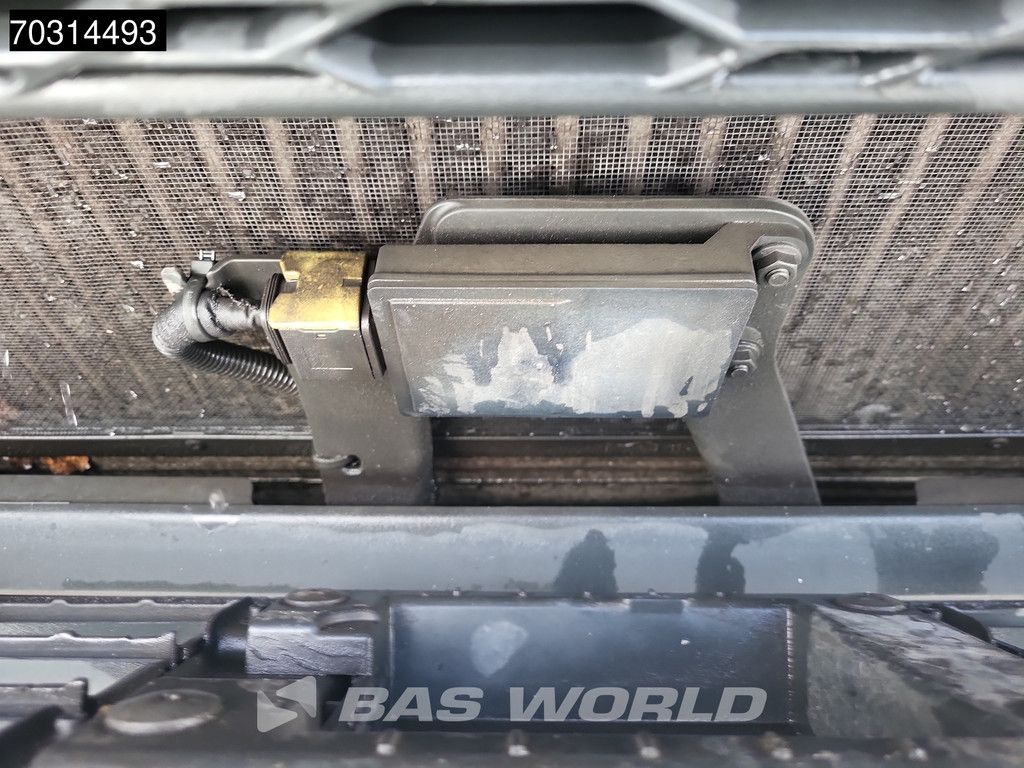 Volvo FH FH 460 4X2 Mega XL Retarder ADR 2xTanks I-ParkCool