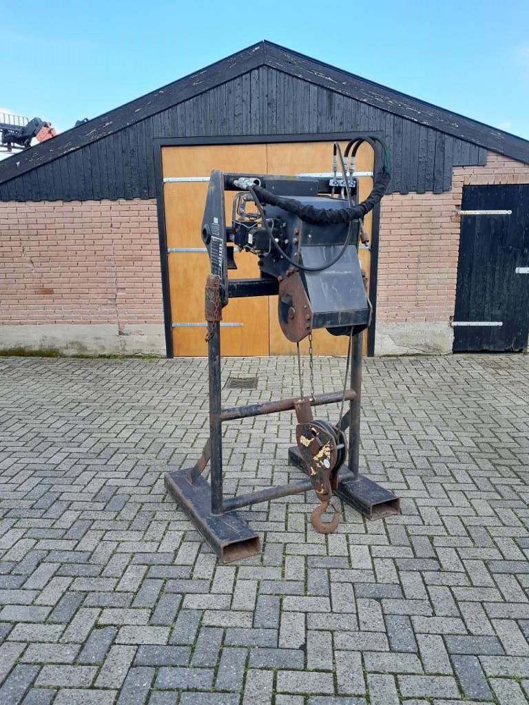 Manitou winch Lier Trieul 3 ton