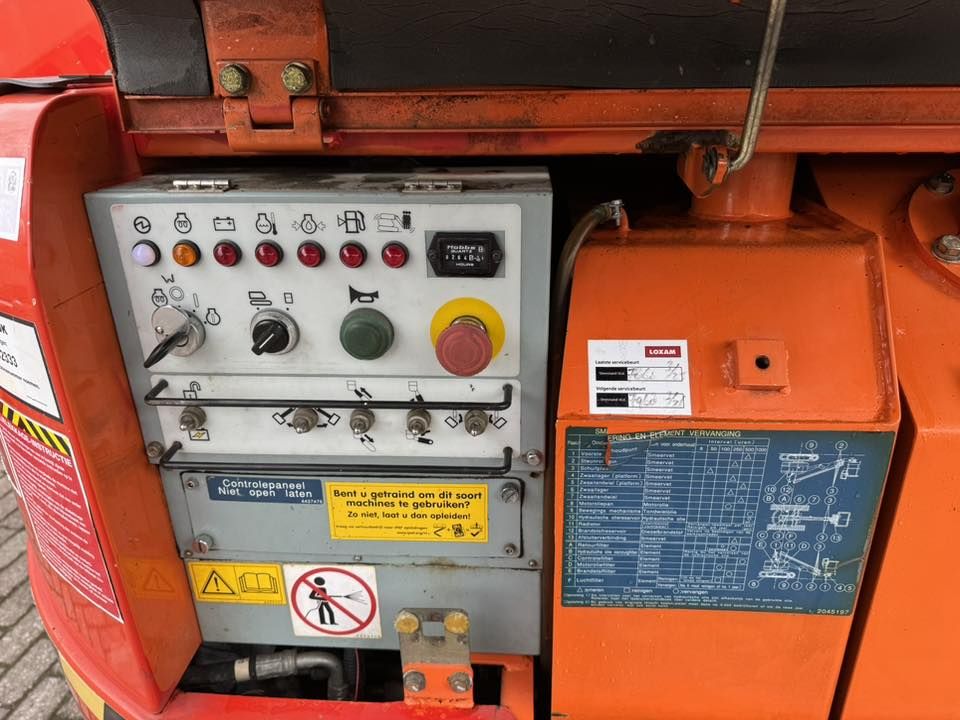 Hitachi HX99B Hoogwerker 2 stuks