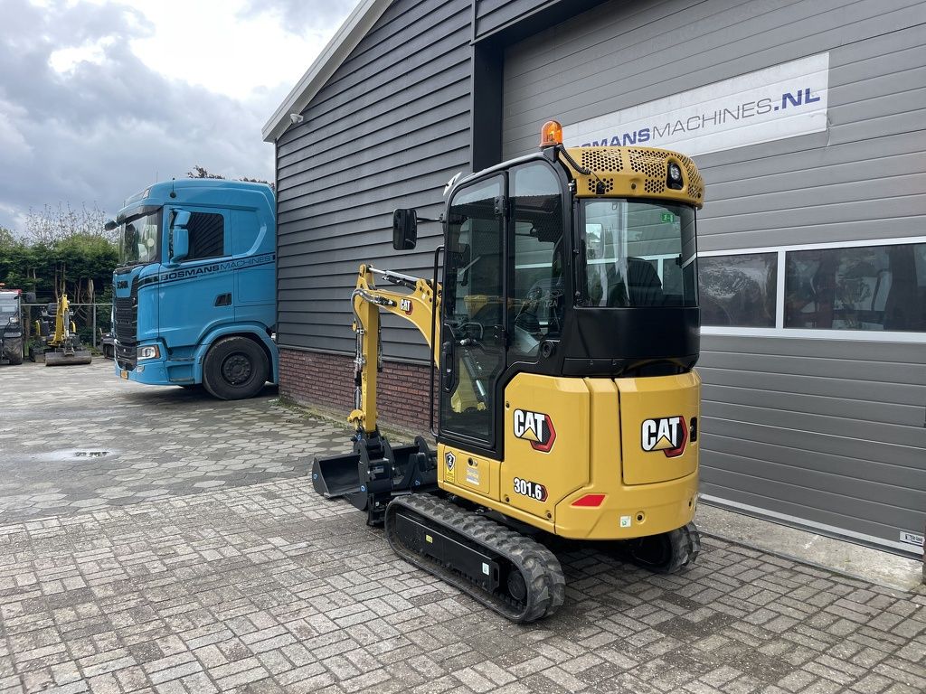 Caterpillar 301.6 1925 kg minigraver NIEUW sloop / sorteer functie