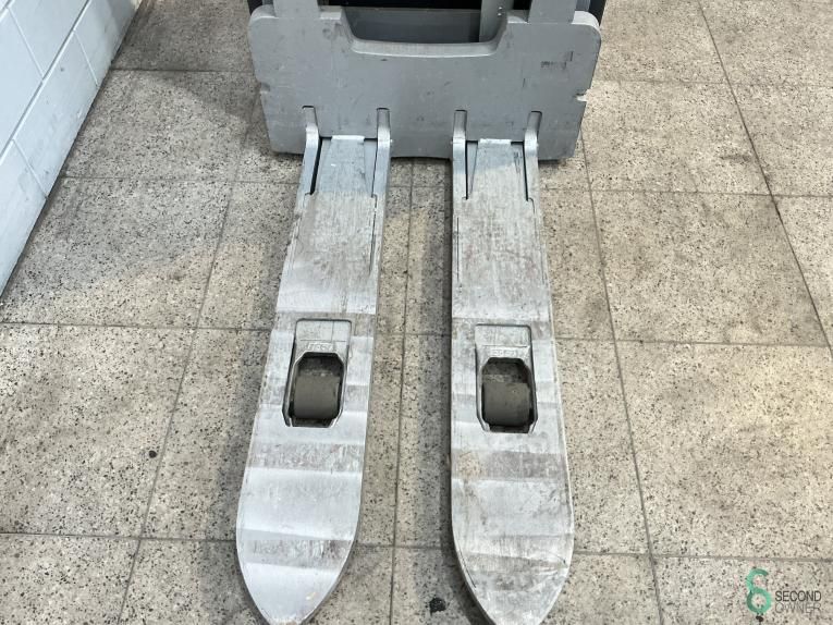 Stapelaars Elektrisch Still EXV20 2018