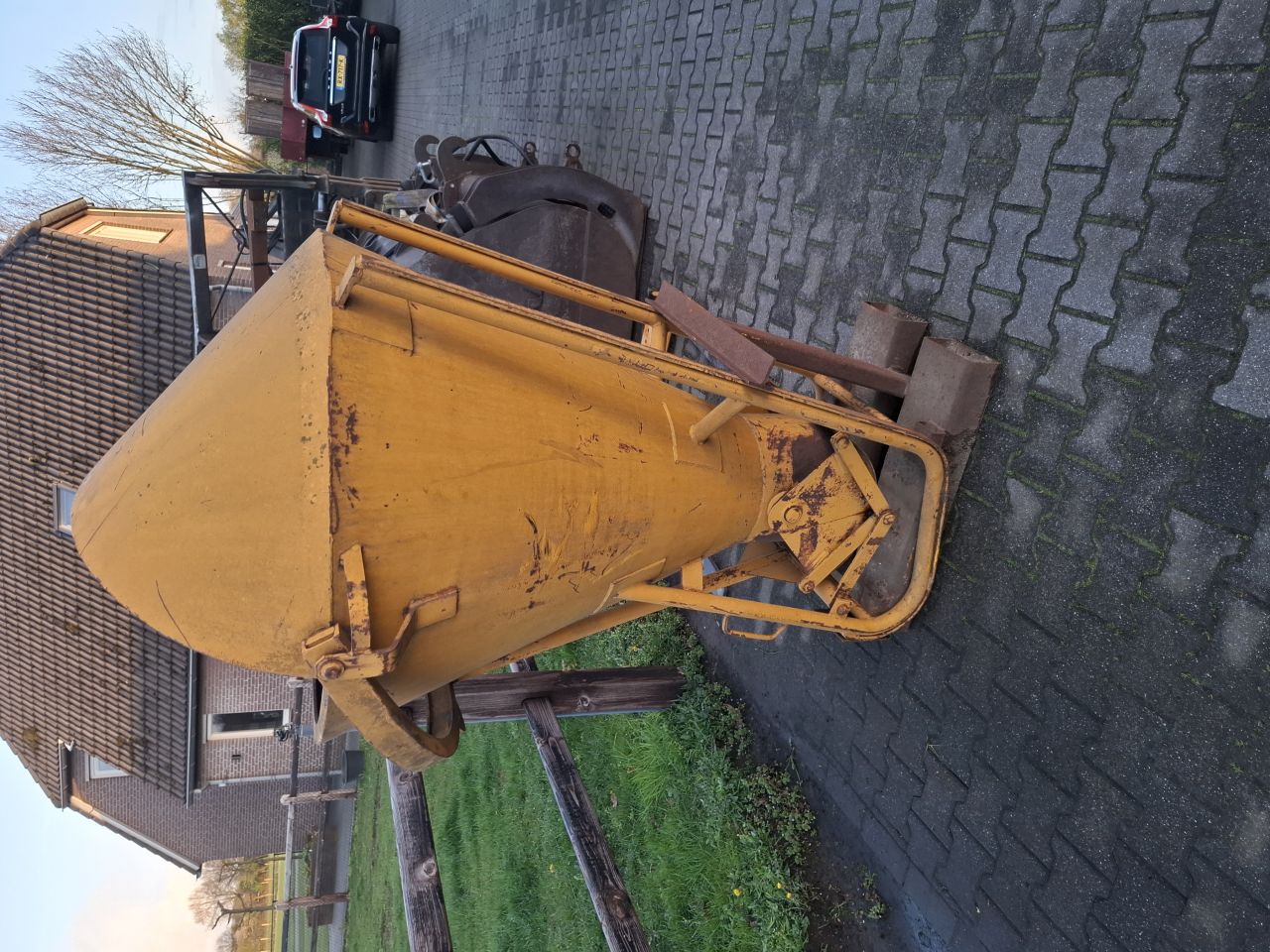 Kubel pallet vorken stenen klem volvo