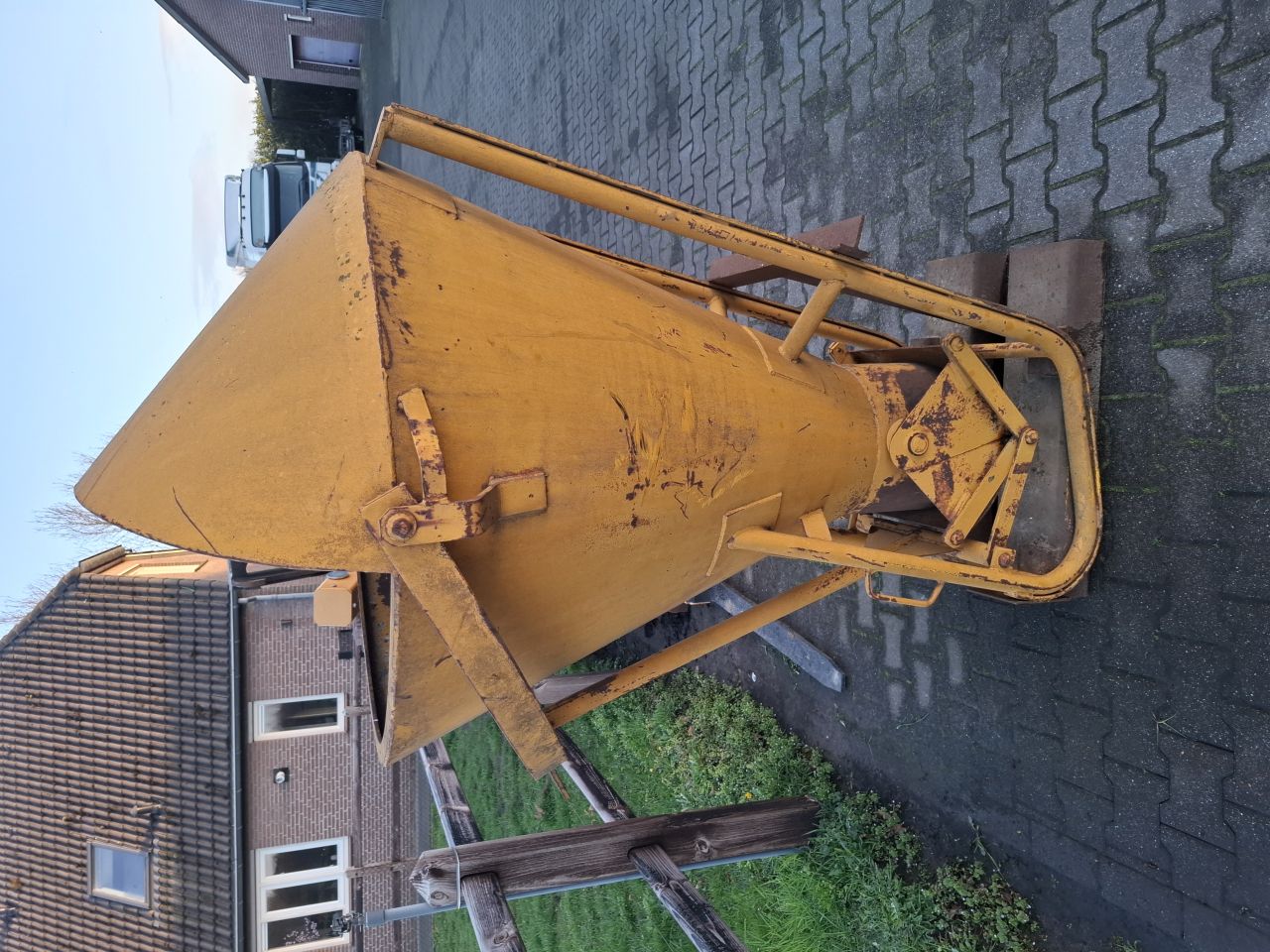 Kubel pallet vorken stenen klem volvo