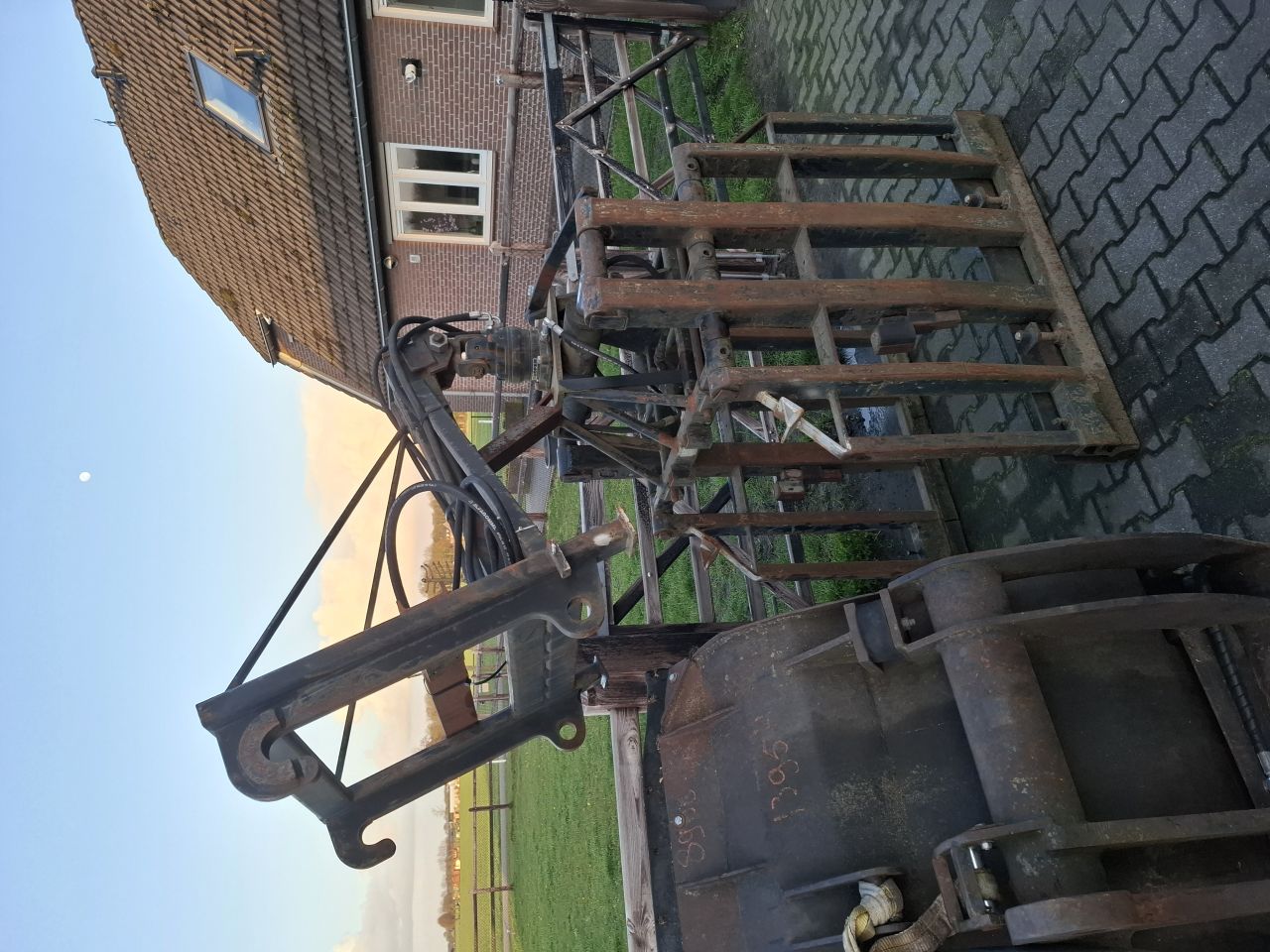 Kubel pallet vorken stenen klem volvo