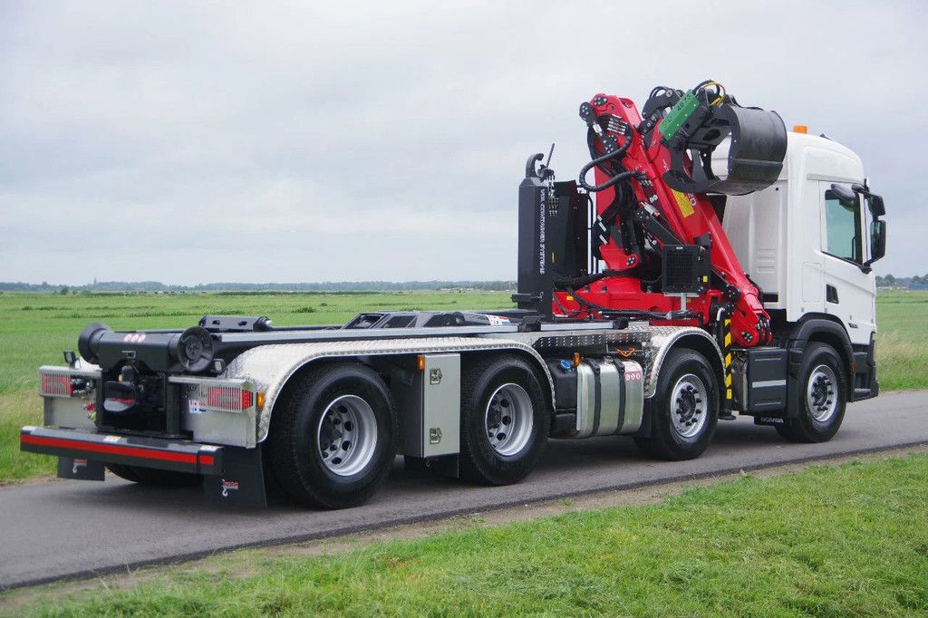 Scania P460 8x4 WSG 43-ton met Palfinger Q200Z95TR epsilon kraan en 30-tons VDL haakarm