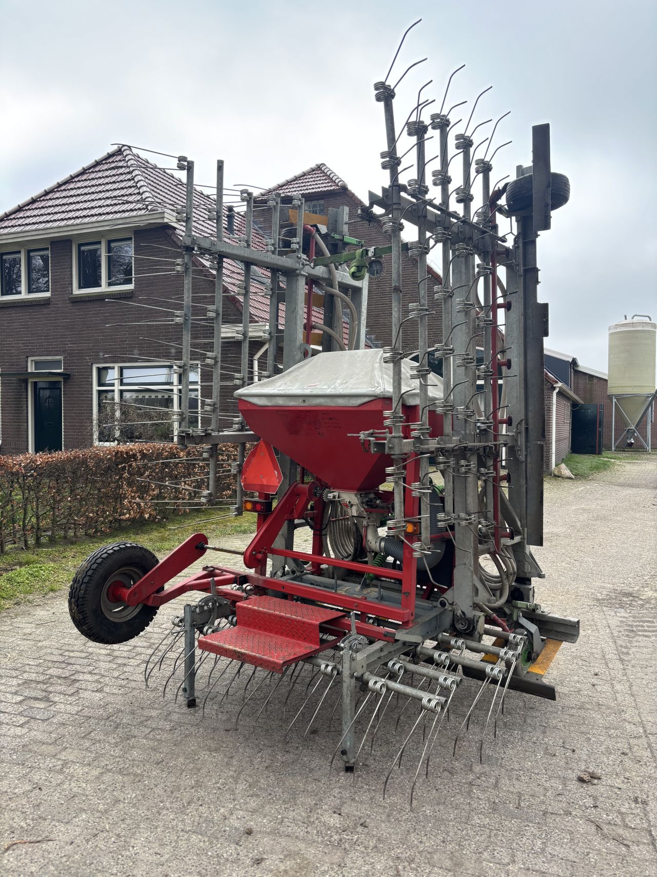 Joskin scariflex 720 weidebeluchter doorzaaier