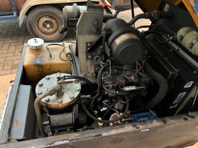 2x Doosan / Ingersoll-Rand 721 Lucht Compressor Diesel