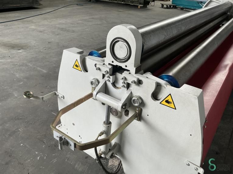 Rundbiegemaschinen DAVI MCA 3017 2004 4 Walzen