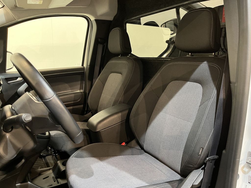 Mercedes-Benz eCitan L2 Pro 51 kWh / 100% Elektrisch !! / Servicebus / Modul-System Inrichting / Euro 6 / 220V. / Airco / Cruise Control / Camera / CarPlay / Trekhaak / LED / 6.850 KM !!