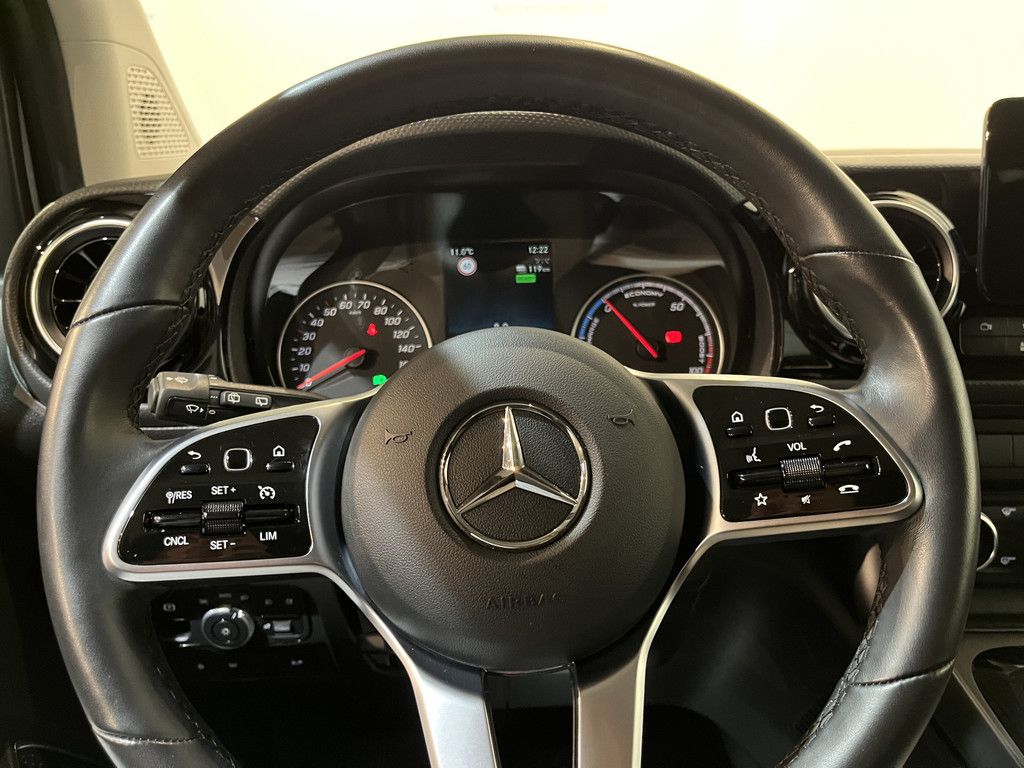Mercedes-Benz eCitan L2 Pro 51 kWh / 100% Elektrisch !! / Servicebus / Modul-System Inrichting / Euro 6 / 220V. / Airco / Cruise Control / Camera / CarPlay / Trekhaak / LED / 6.850 KM !!