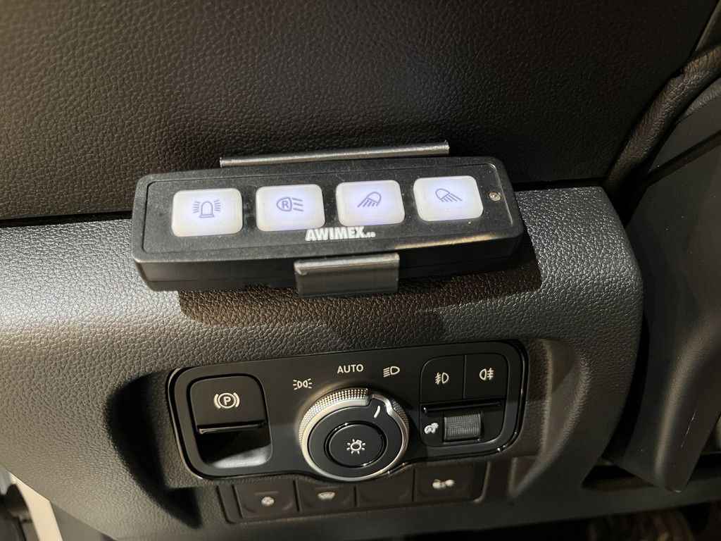 Mercedes-Benz eCitan L2 Pro 51 kWh / 100% Elektrisch !! / Servicebus / Modul-System Inrichting / Euro 6 / 220V. / Airco / Cruise Control / Camera / CarPlay / Trekhaak / LED / 6.850 KM !!