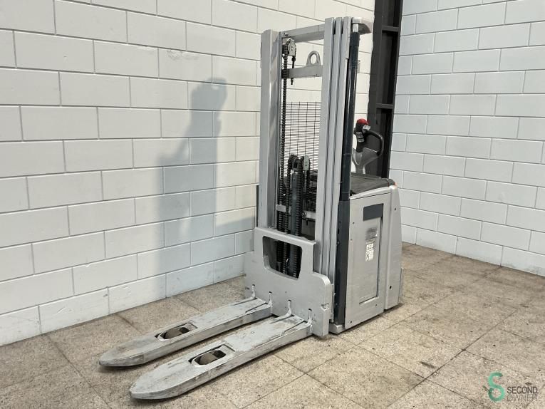 Stackers Electric Still EXV20 2018