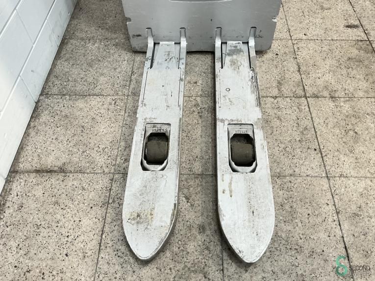 Stackers Electric Still EXV20 2018