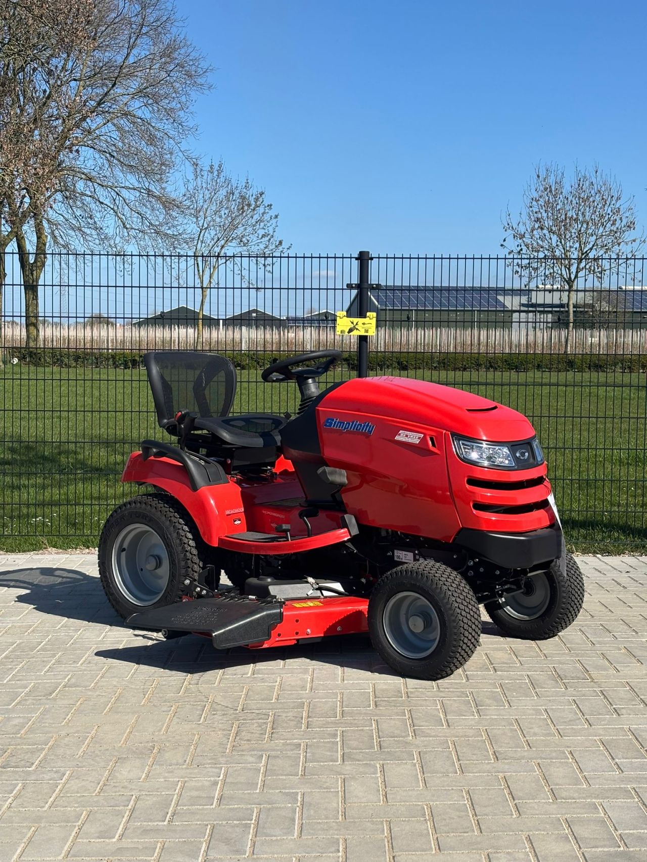 Simplicity broadmoor