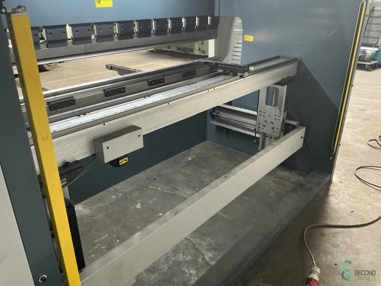 Abkantpressen Durma AD-R 30175 2020