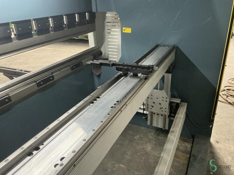 Abkantpressen Durma AD-R 30175 2020