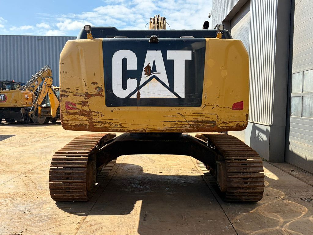 Caterpillar 329E