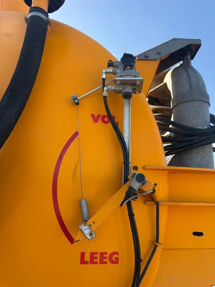 Veenhuis HDG 14 14 m3 Giertank Veenhuis Afgifte regelaar Vacuumtank