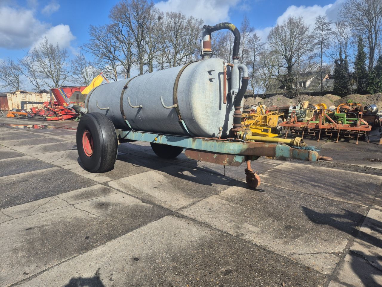 Gebruikte Bazolli giertank 6 m3 met vacuum pomp