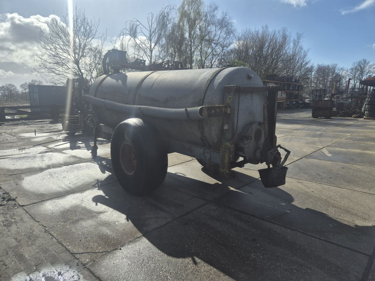 Gebruikte Bazolli giertank 6 m3 met vacuum pomp