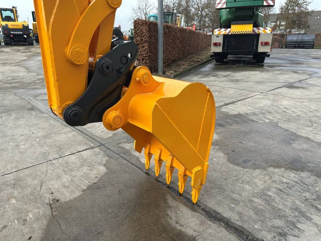 JCB 8056 Diesel-Raupenbagger 2012