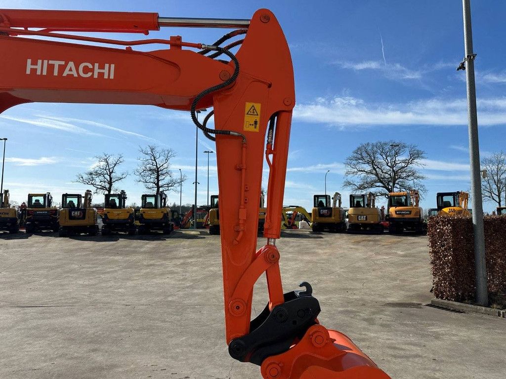 Crawler excavator Hitachi ZX60USB-3F Diesel 2013