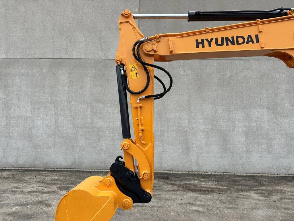 Rupsgraafmachine Hyundai R60VS Diesel 2015