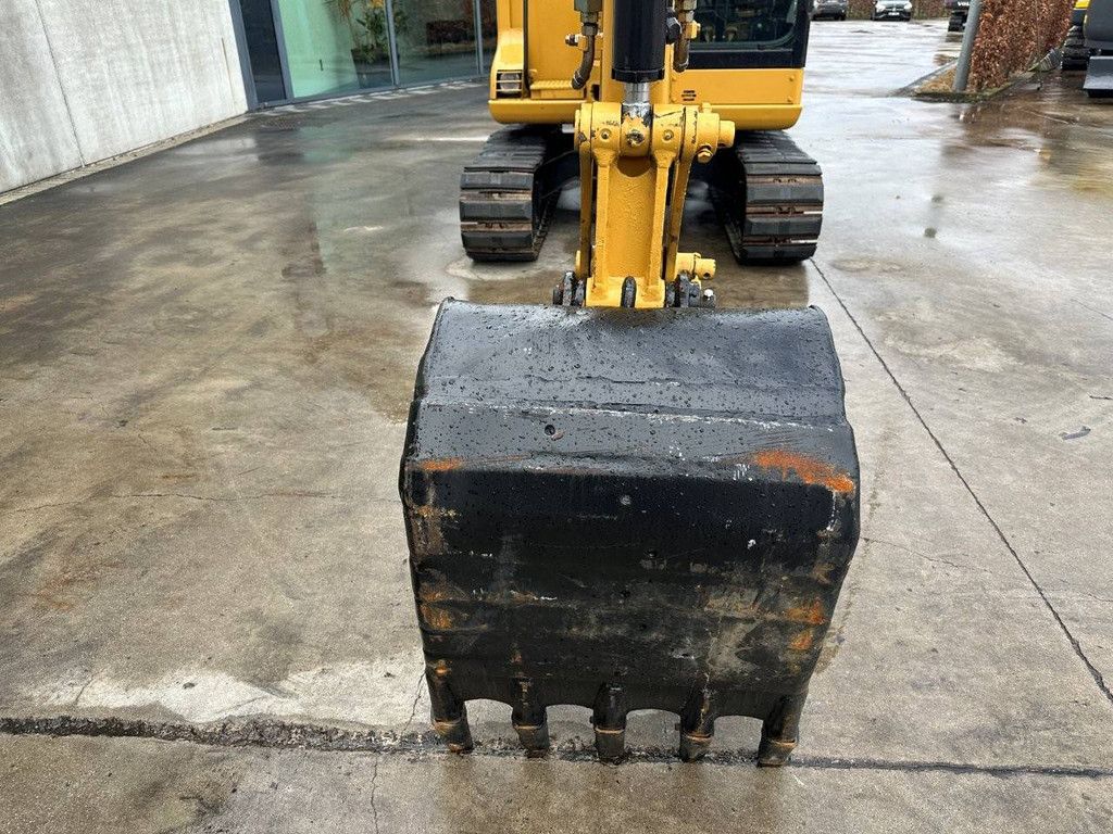 Raupenbagger Caterpillar 306 Diesel 2011