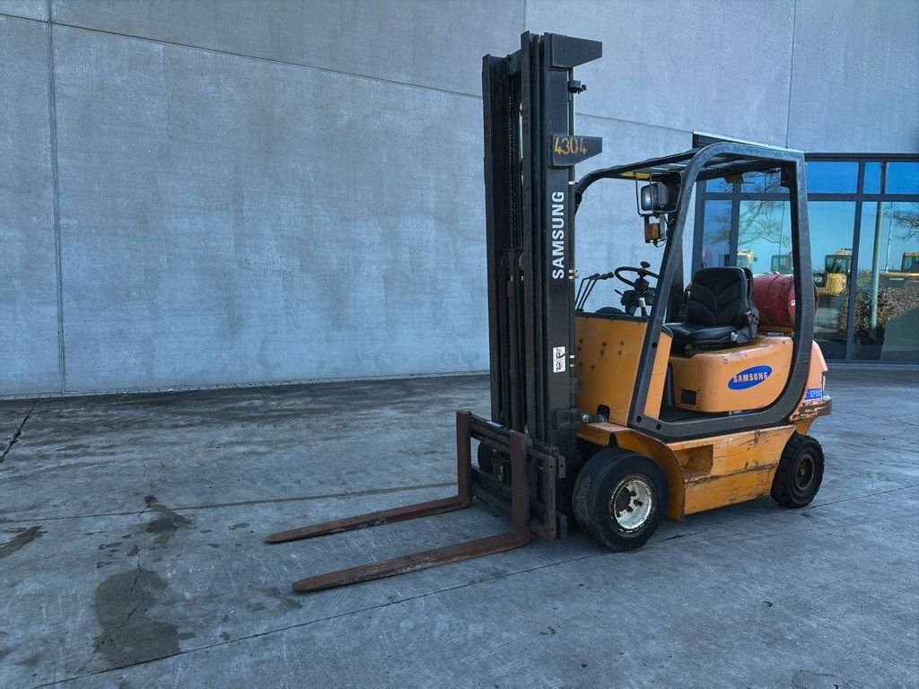 Vorkheftruck Samsung SF15 LPG