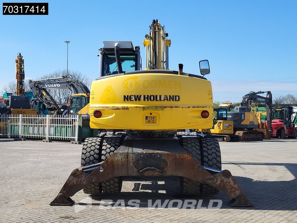 New Holland MH 5.6 Outriggers + Blade