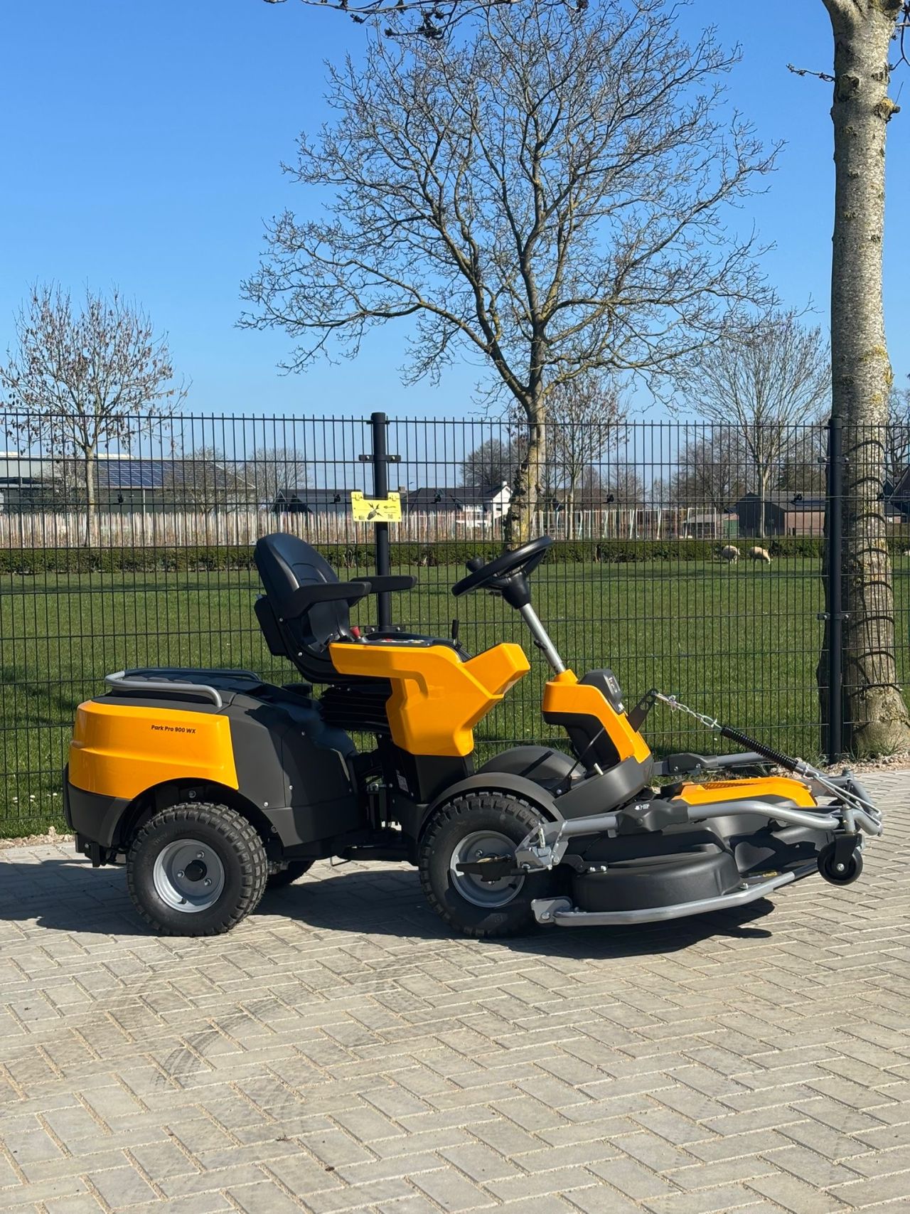Stiga park pro 900 125Cm dek nieuw !