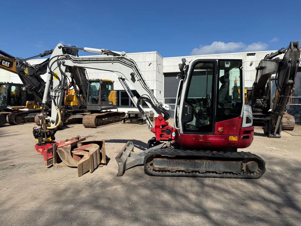 Takeuchi TB260 full option