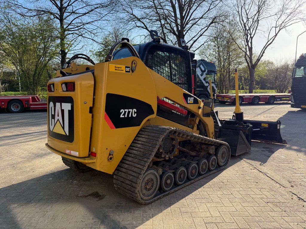 Caterpillar 277C