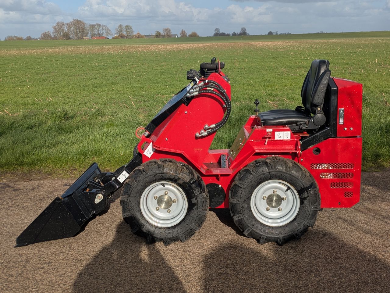 Mini shovel Rhino-Cross SSL480