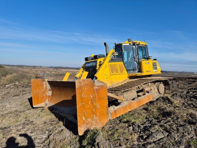Komatsu D65PXI-18EO