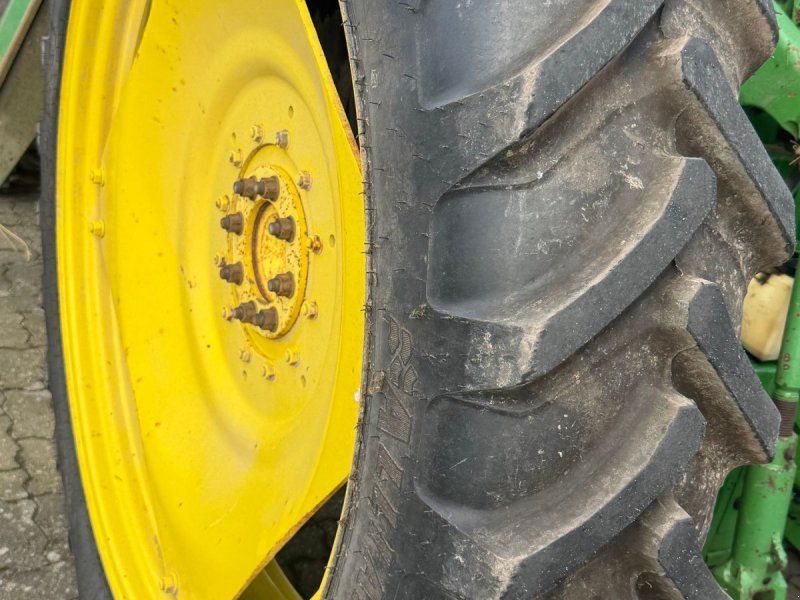 320/90R46 og 270/95R32