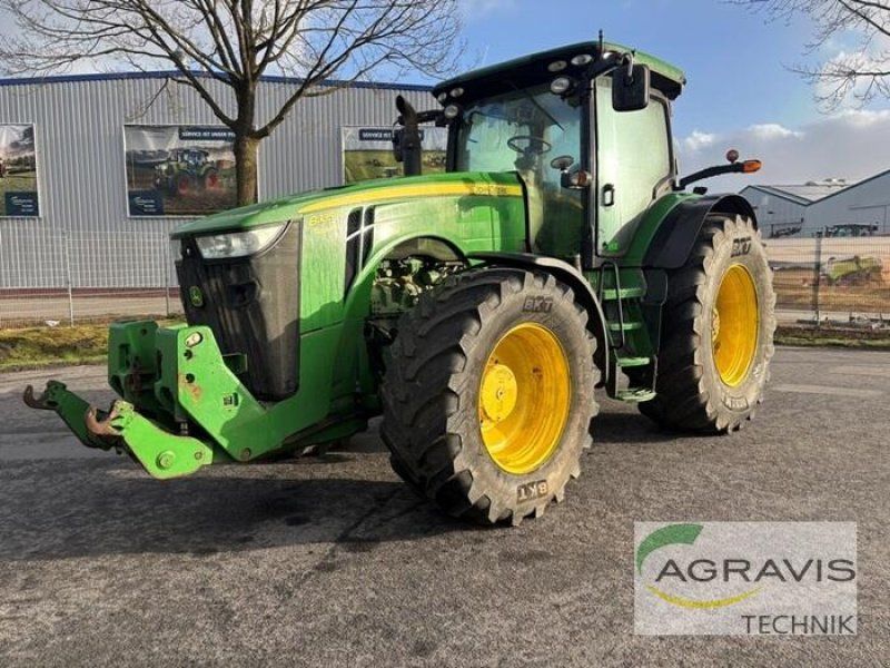 John Deere 8335 R