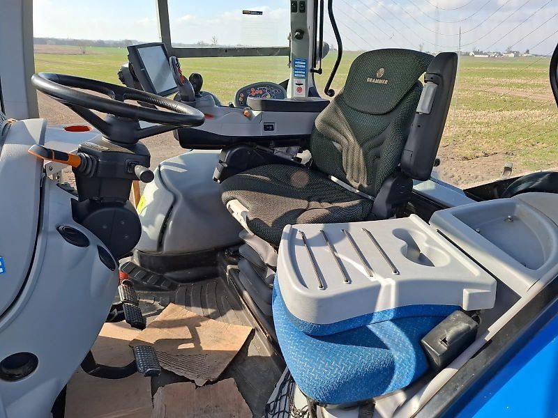 New Holland T7 270 AC