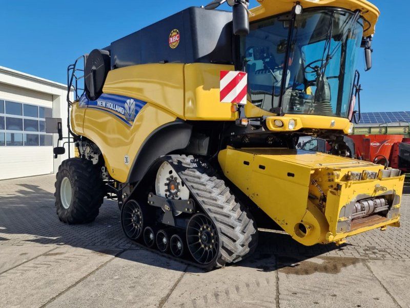 New Holland CR 9090