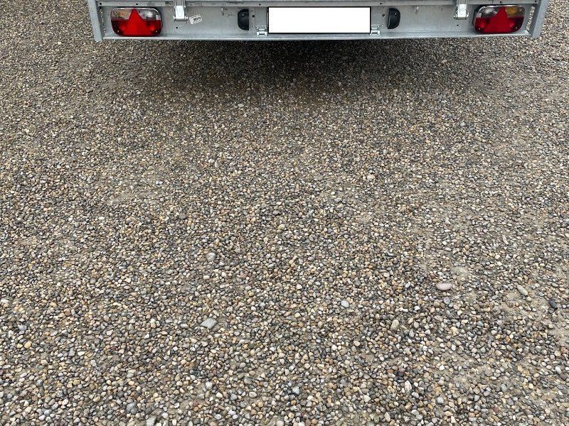 Eduard 3500 kg Hochlader 6x2,2 m