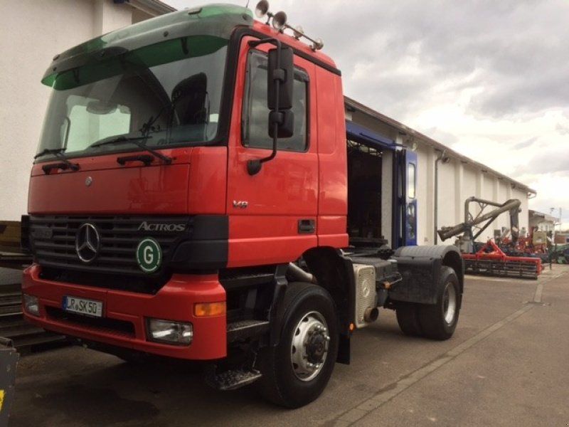 Mercedes-Benz LKW Typ 2043 Allrad LOF Zulassung grünes Kennzeich