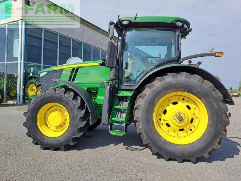 John Deere 7230 r