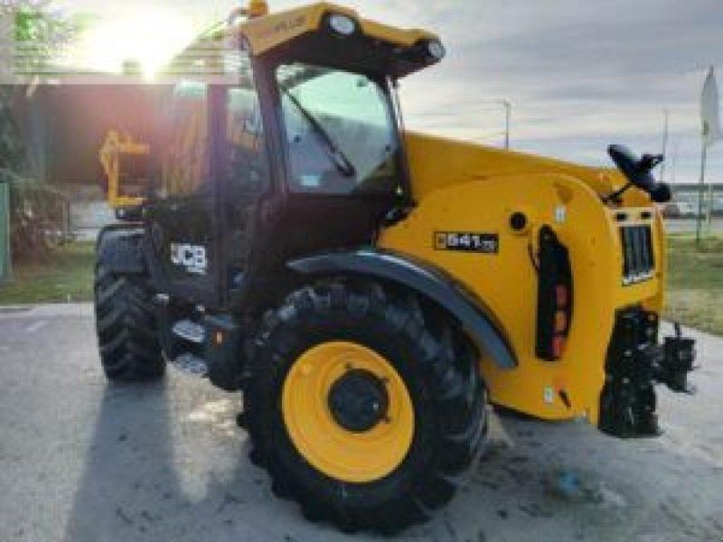 JCB 541-70
