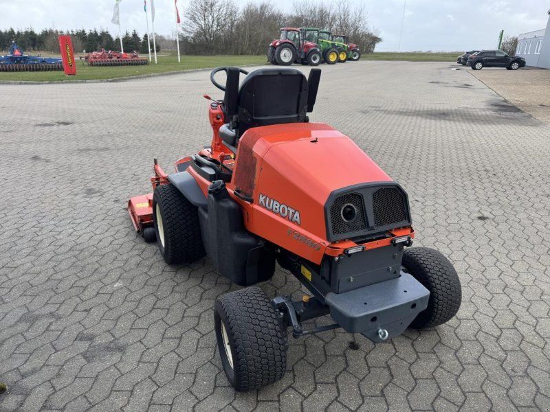 KUBOTA 2880
