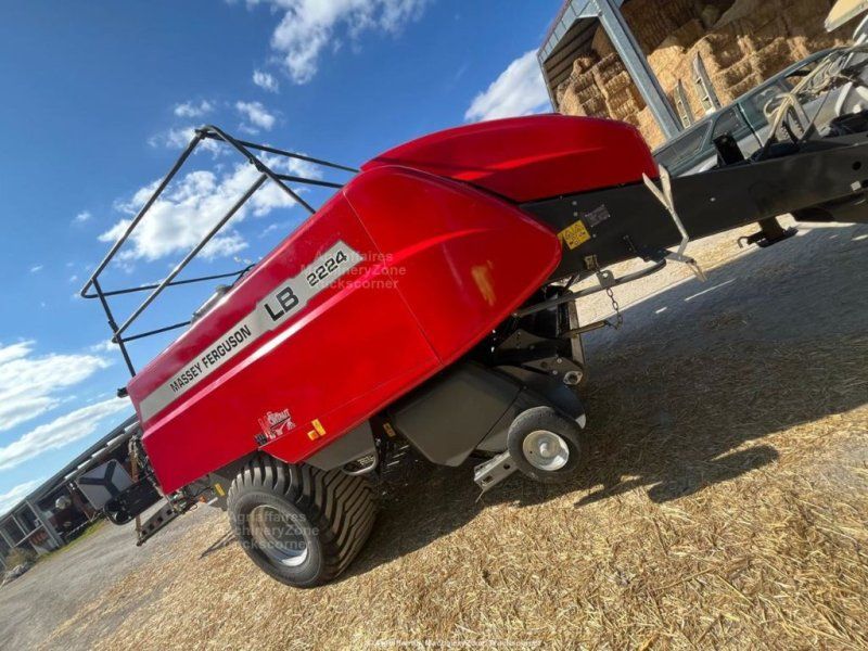 Massey Ferguson LB 2224