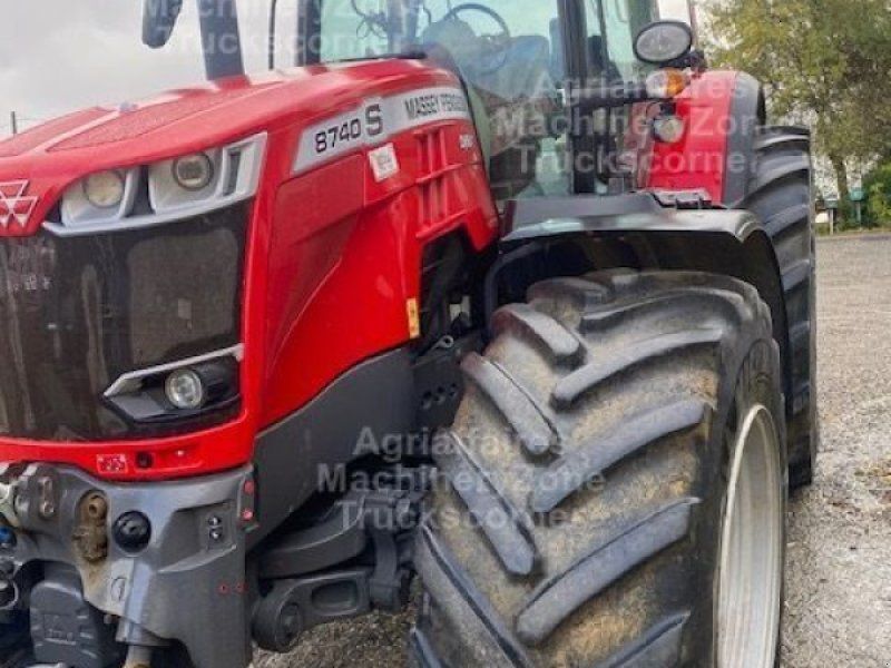 Massey Ferguson 8740S