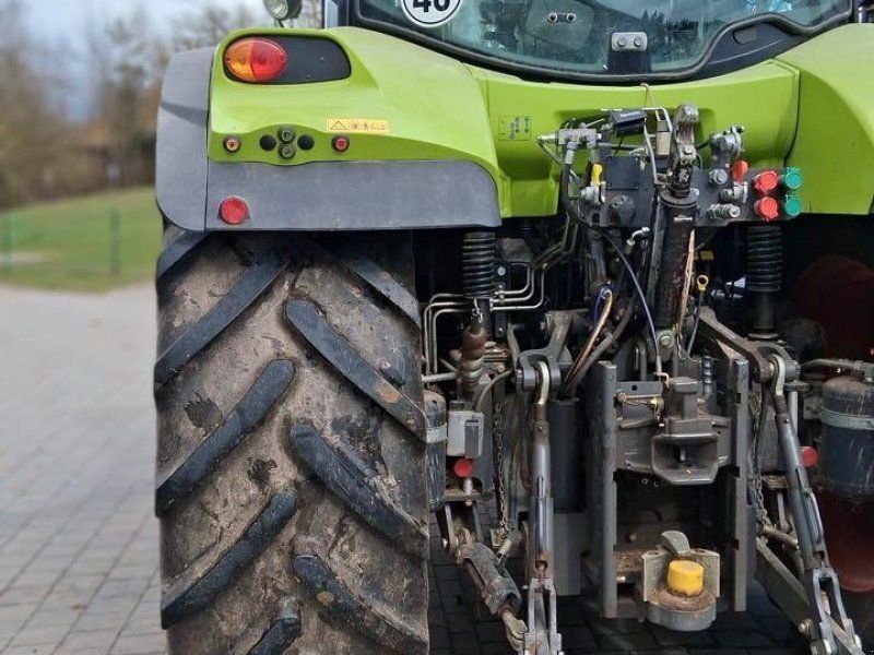 Claas Arion 620