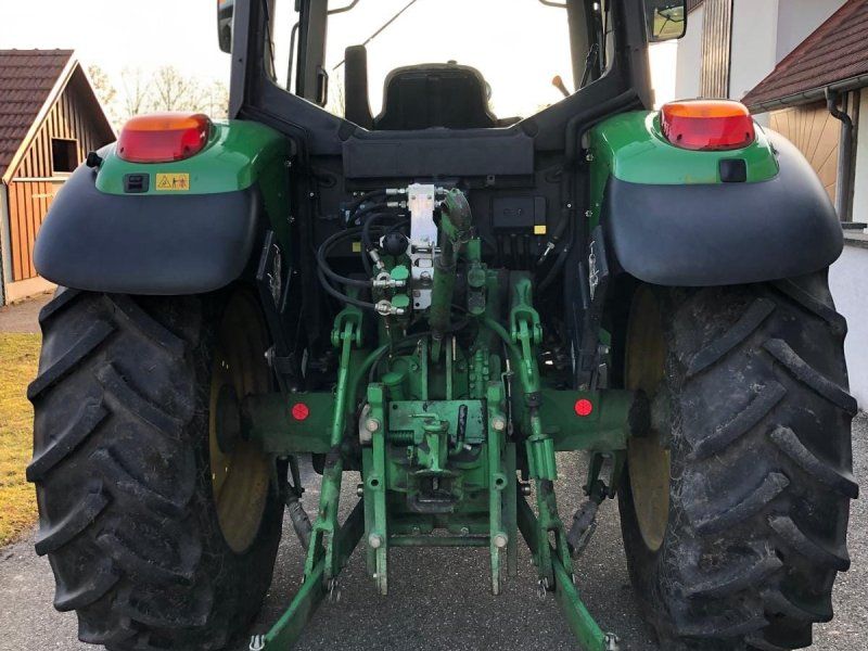 John Deere 6220